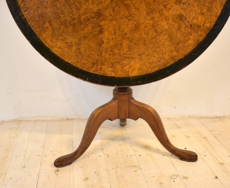 Burr tip up table - Image 6